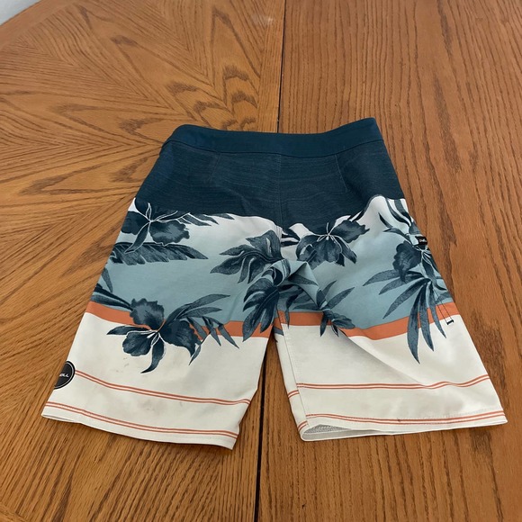 O’Neill Swim Trumk Hyperfreak Boys Sz 22 pre-owned - Picture 9 of 9